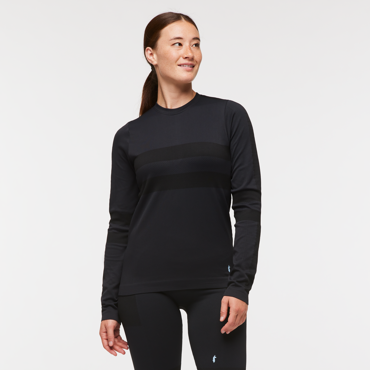 Debajo Seamless Baselayer Crew - Women's - Cotopaxi Black - US 4270