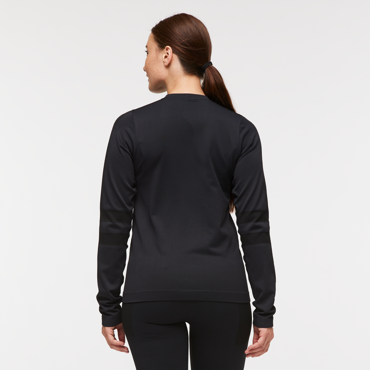Debajo Seamless Baselayer Crew - Women's - Cotopaxi Black - US 4270