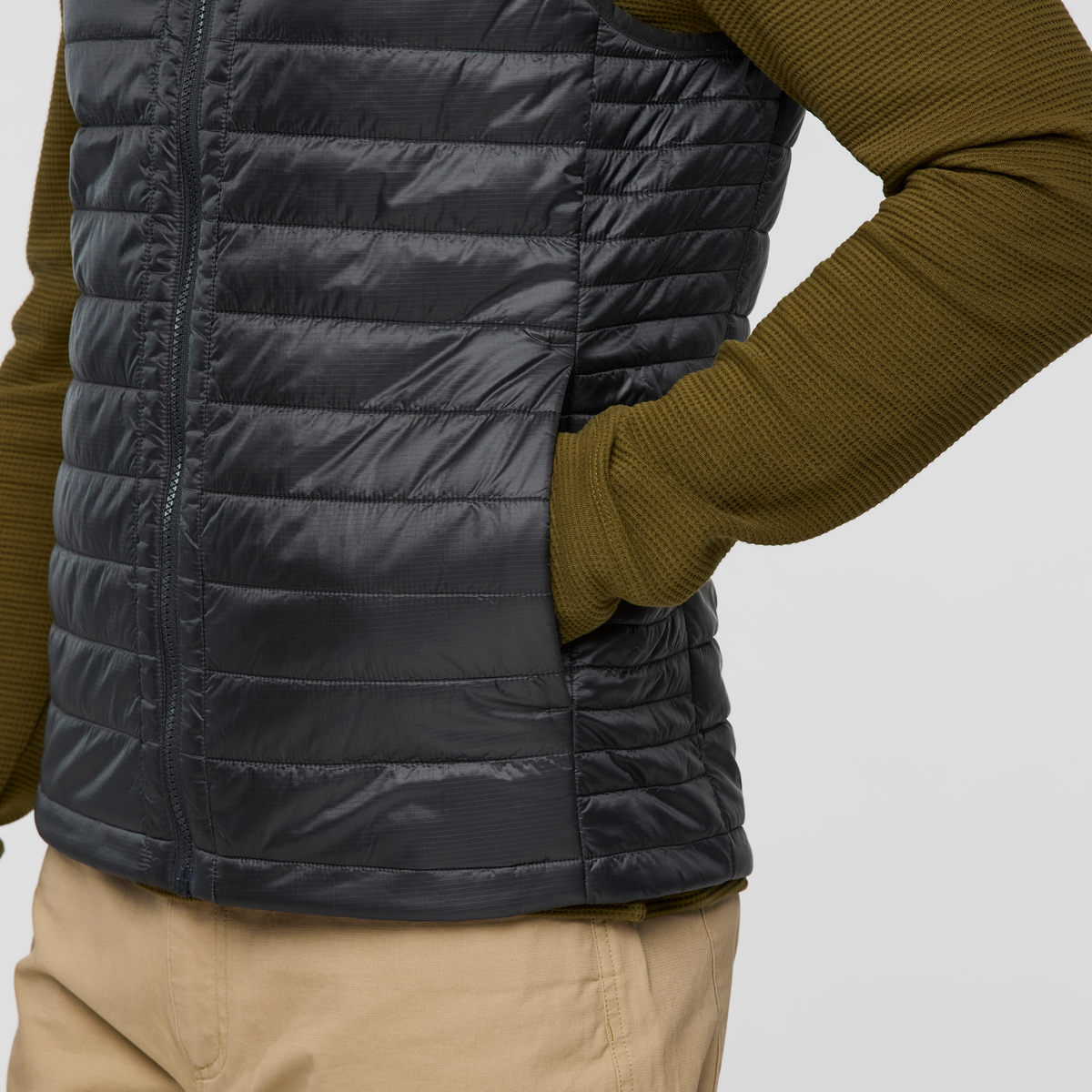 Capa Insulated Vest - Men's - Charcoal - US 3146