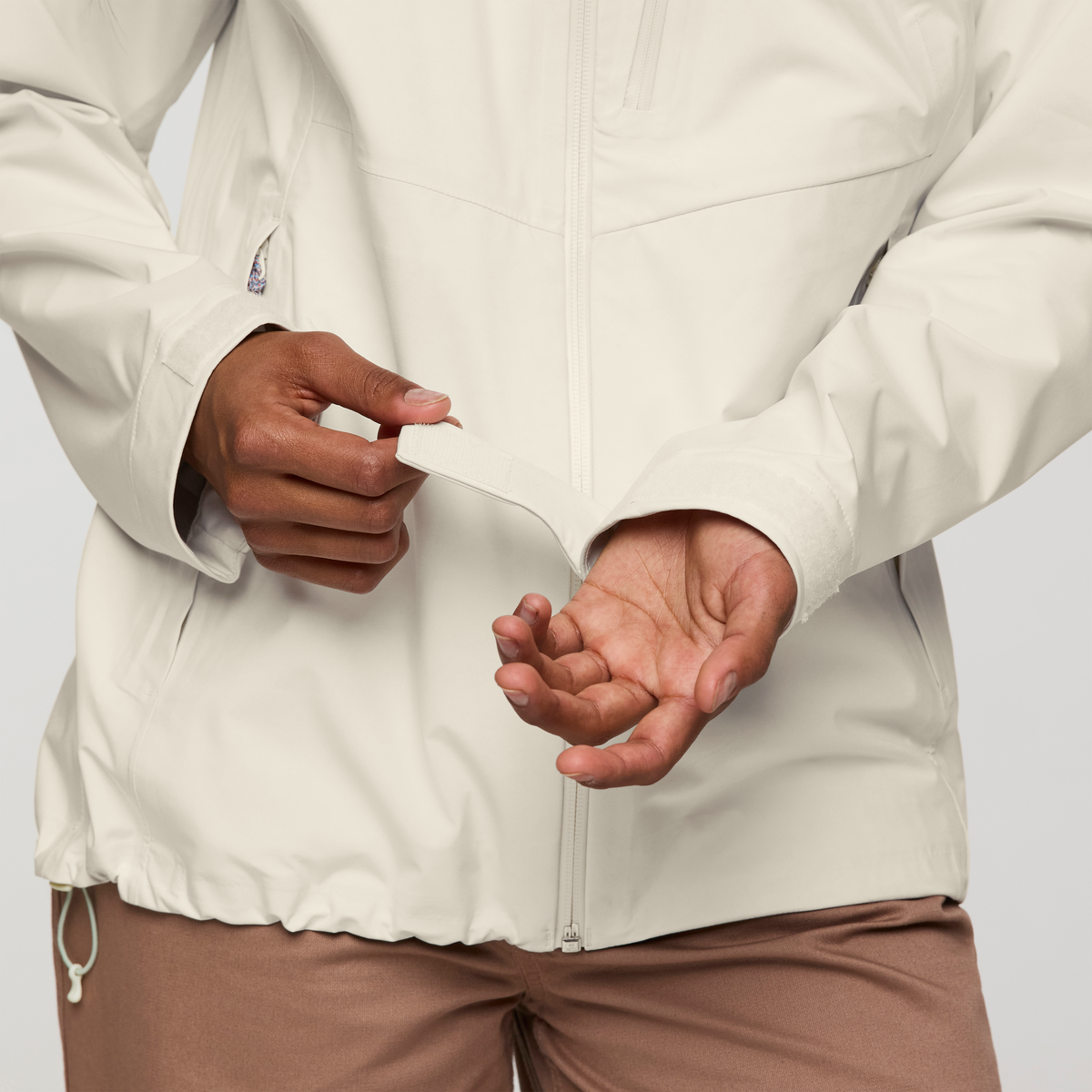 Impermeo 3L Hooded Shell Jacket - Women's - Cotopaxi Bone - US 0431