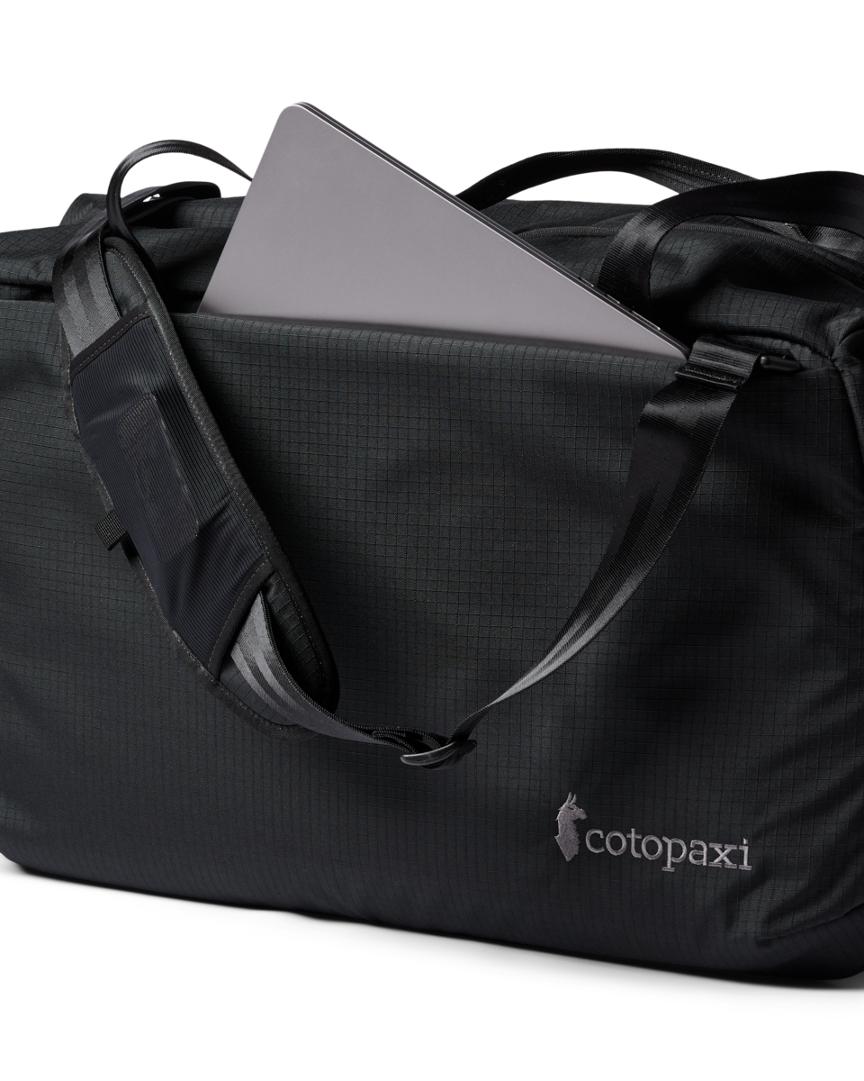 Viaje 45L Travel Duffel - Cotopaxi Black - US 5259