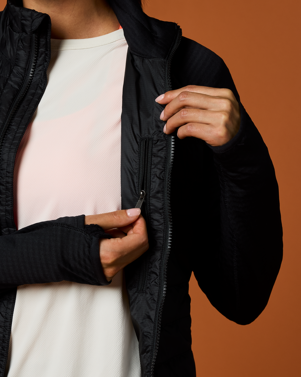 Capa Hybrid Insulated Jacket - Women's - Cotopaxi Black - US 9073