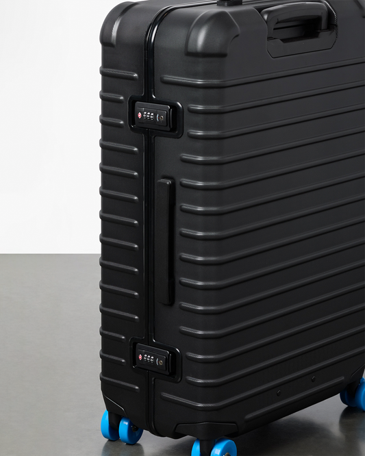 Coraza Suitcase - Medium Checked - Cotopaxi Black - US 7938