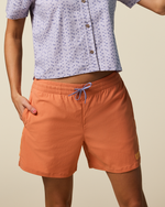 Brinco 5" Short - Solid - Women's - Grapefruit - US 8490